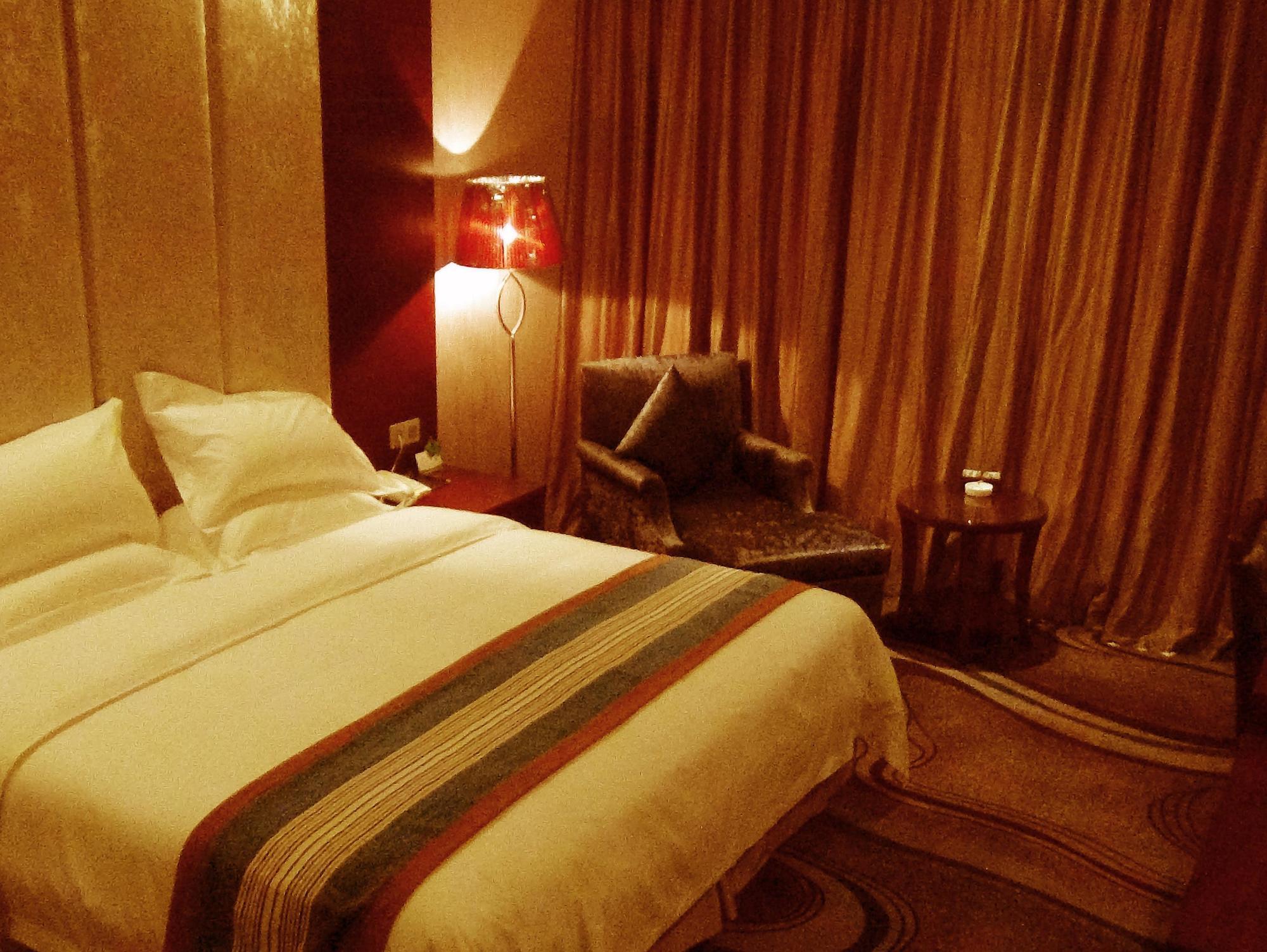 Mingcheng Times Hotel Chengdu Eksteriør billede